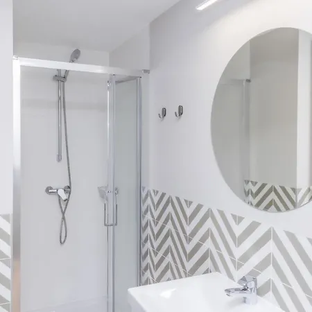 Daire Metro Bielany With Parking By Renters Varşova