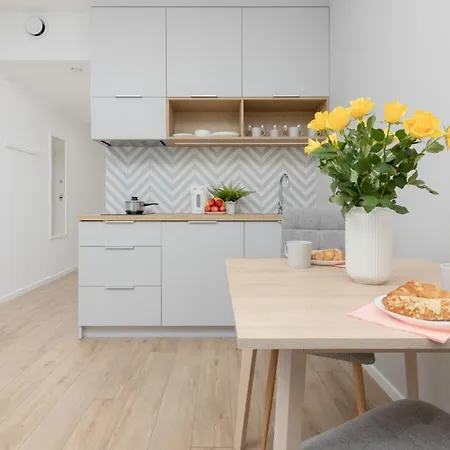 Metro Bielany With Parking By Renters Daire