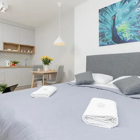 Metro Bielany With Parking By Renters *