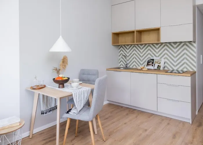 شقة Metro Bielany With Parking By Renters وارسو