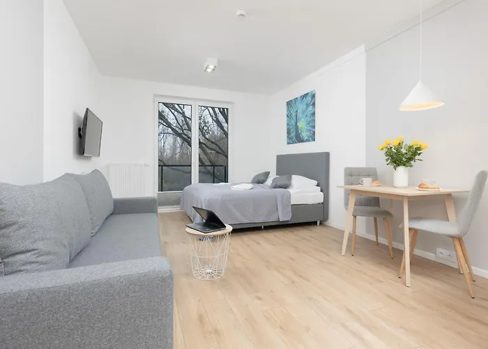 Metro Bielany With Parking By Renters * وارسو