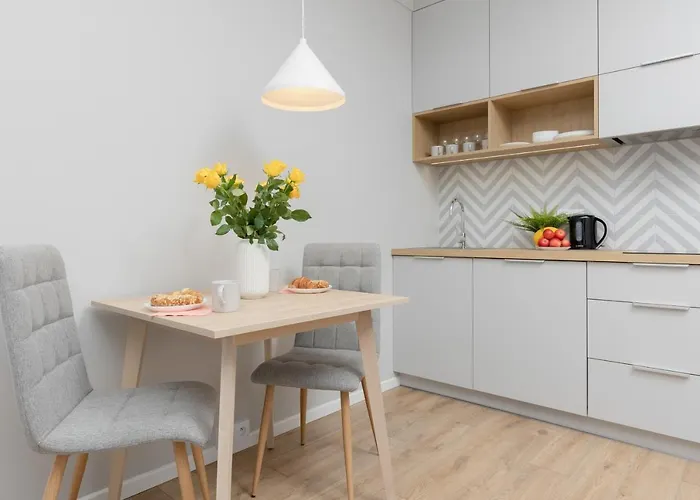 شقة Metro Bielany With Parking By Renters