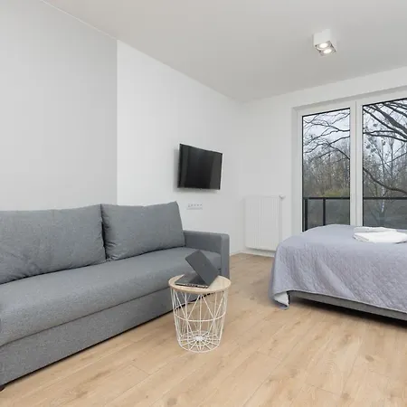 Metro Bielany With Parking By Renters * 华沙